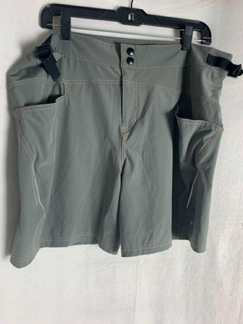 EUC Trayl Men's Gray Shorts size Large